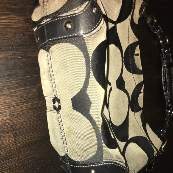 💯Authentic Coach ❤️ Signature Shoulder Bag - Picture 6 of 8